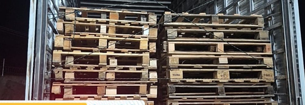 Carga paletizada estivada na carreta